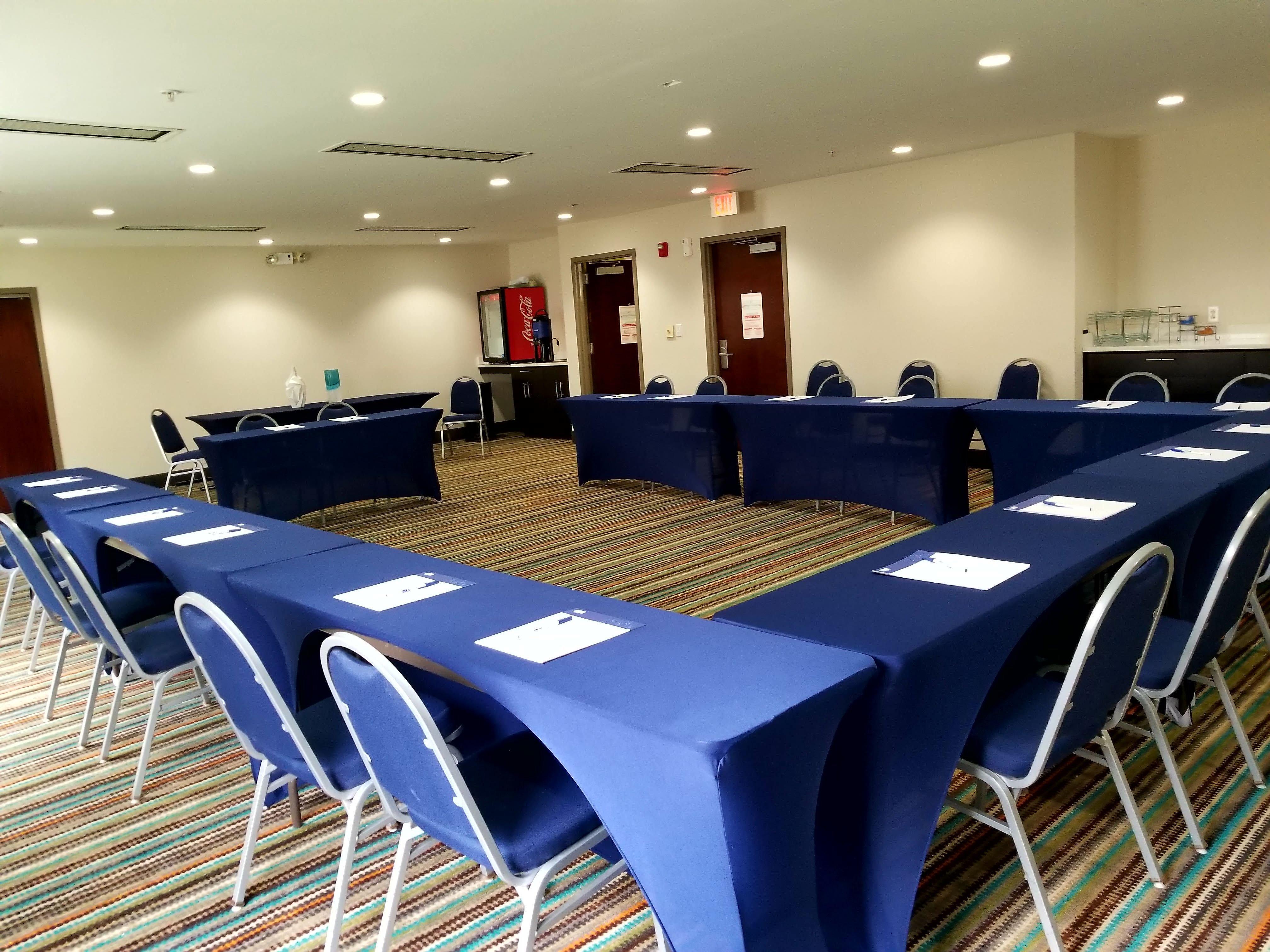 Holiday Inn Express Hotel & Suites Mebane By Ihg Екстер'єр фото