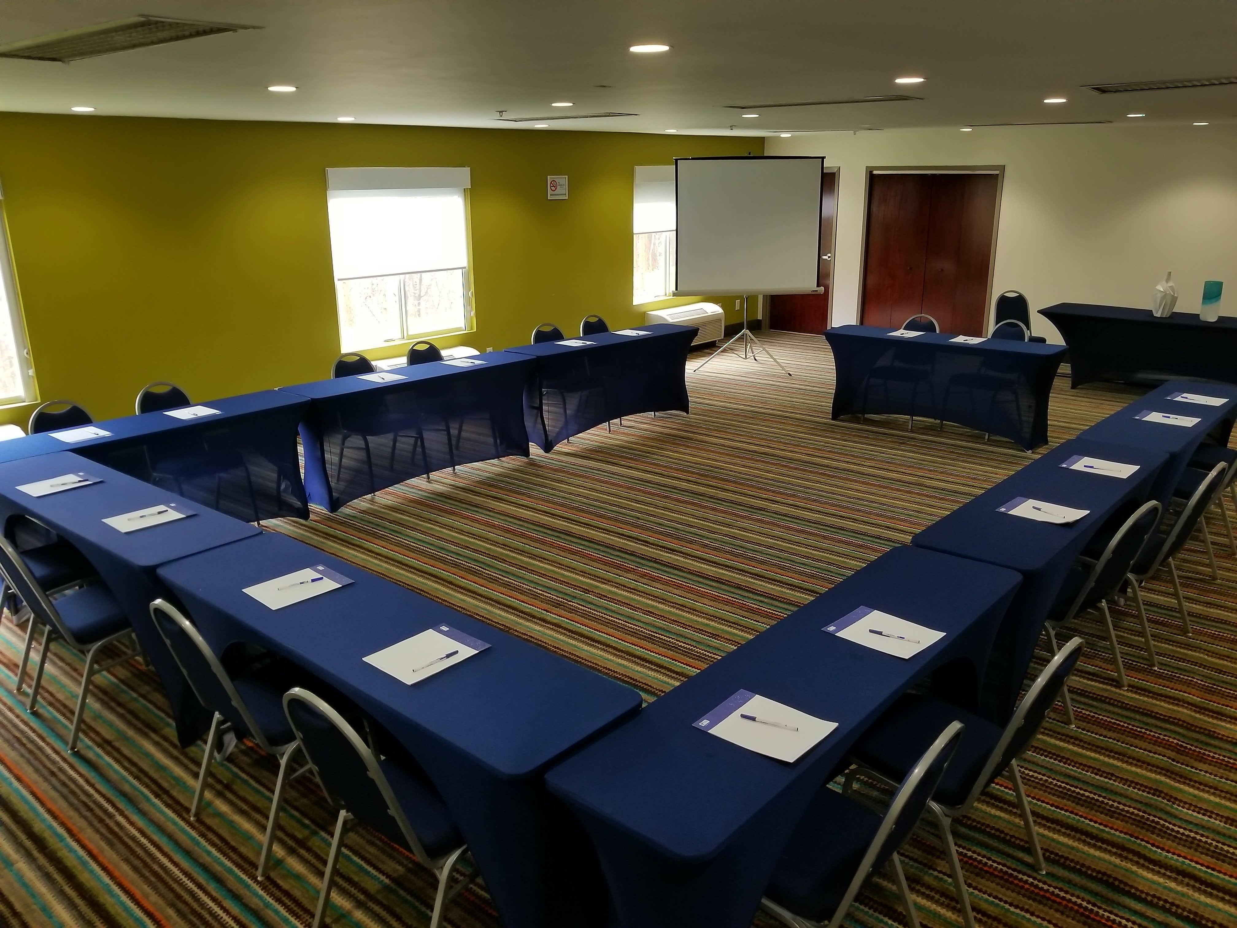 Holiday Inn Express Hotel & Suites Mebane By Ihg Екстер'єр фото
