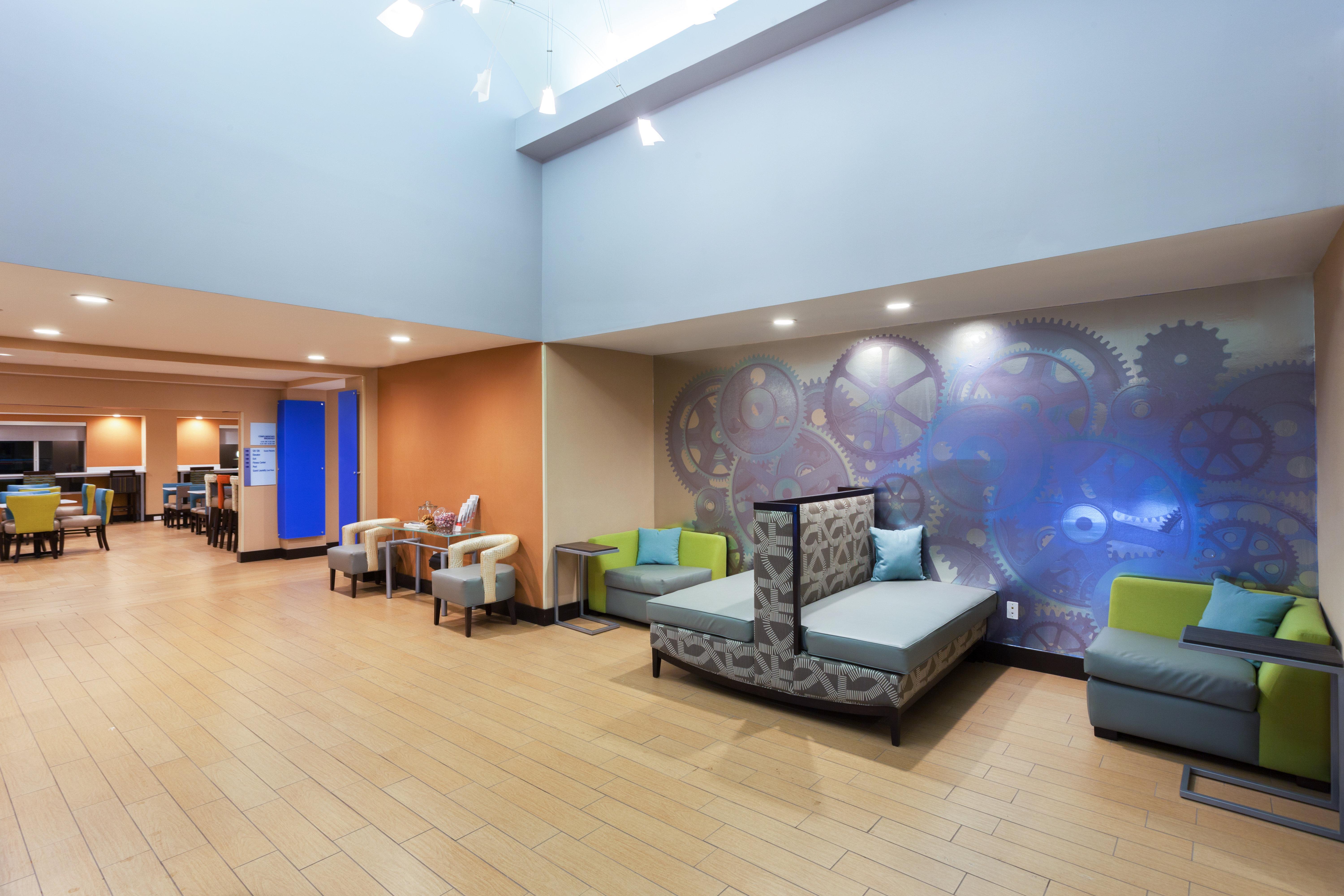 Holiday Inn Express Hotel & Suites Mebane By Ihg Екстер'єр фото