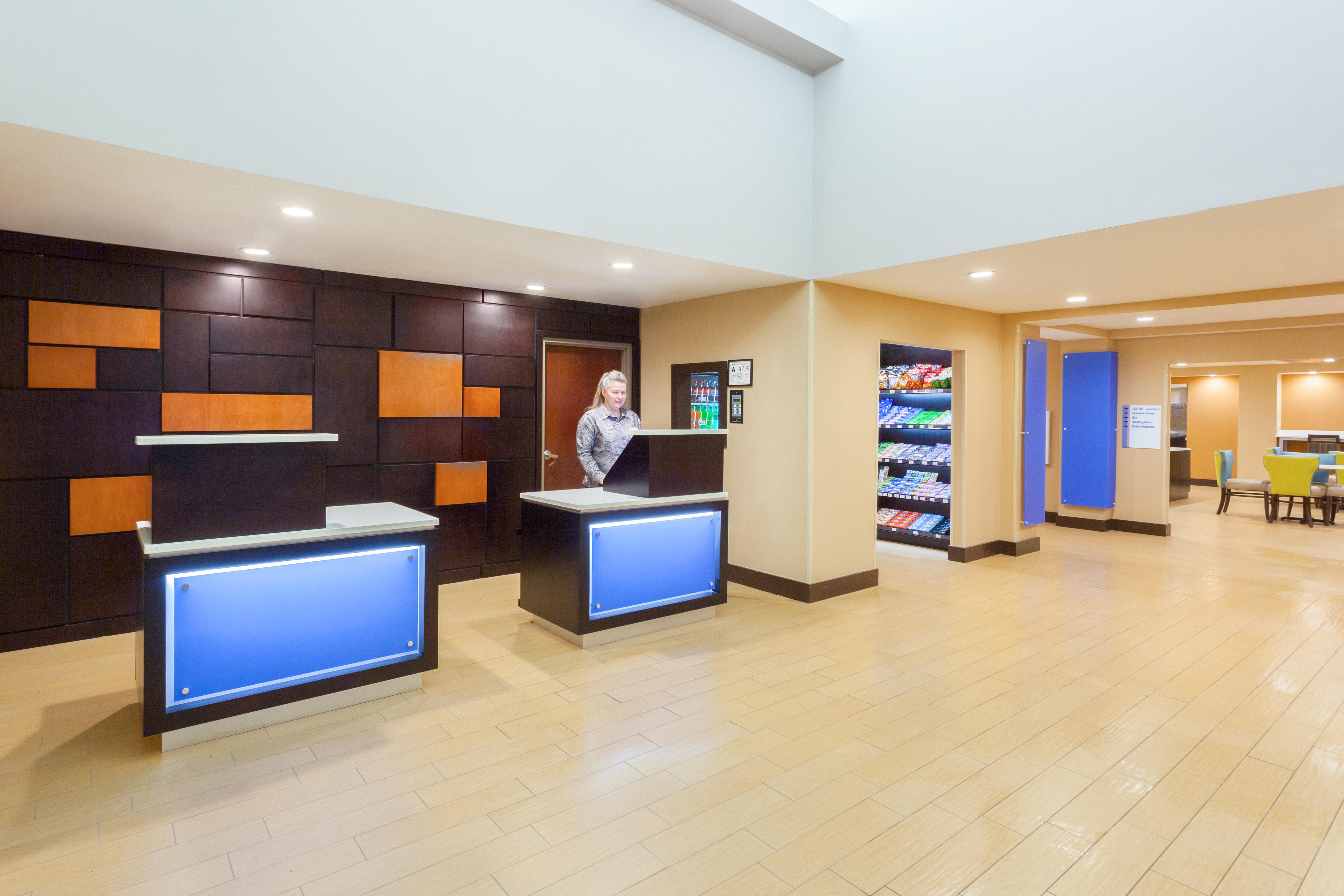 Holiday Inn Express Hotel & Suites Mebane By Ihg Екстер'єр фото