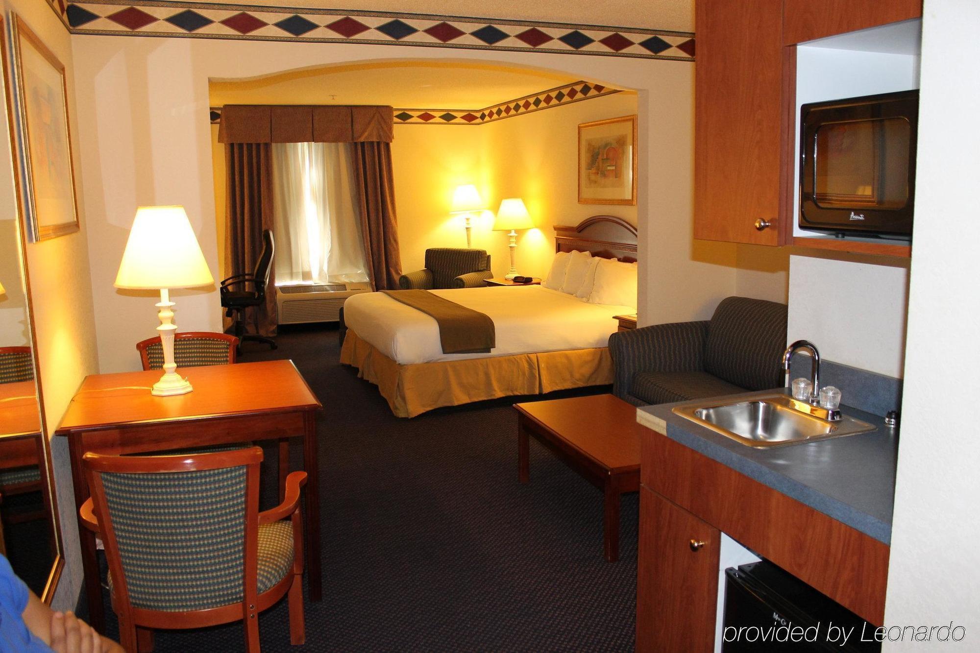 Holiday Inn Express Hotel & Suites Mebane By Ihg Екстер'єр фото